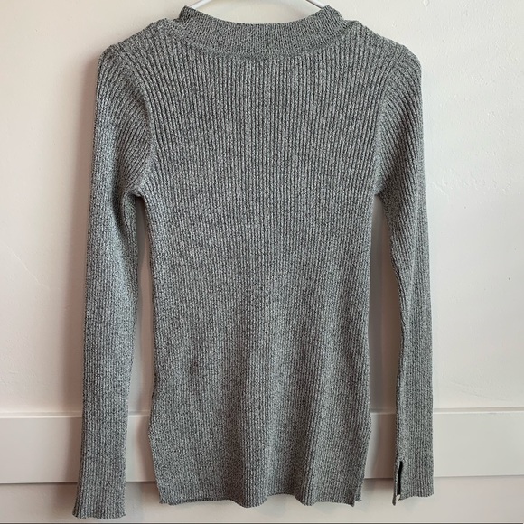 Love by Design Brand Gray Ribbed Knit Crewneck Sweater - Picture 3 of 5